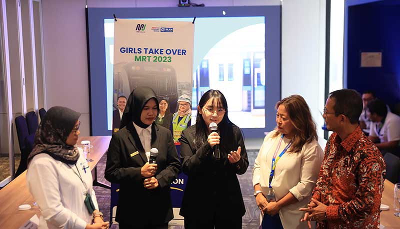 Sehari Ambil Alih Posisi Dirut MRT Jakarta, Perempuan Muda Ini Serukan Pentingnya Ruang Aman dan Nyaman di Transportasi Publik