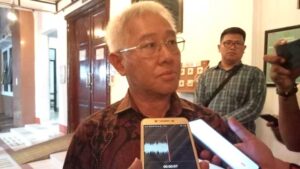 Bupati-Kabupaten-Kepulauan-Aru,-Johan-Gonga