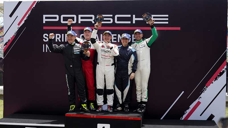 Final Porsche Sprint Challenge Indonesia Round 2: Aldio Oekon Raih Podium Pertama Endurance Race