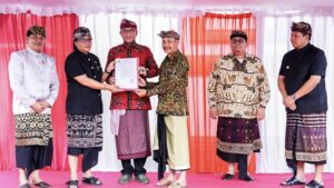 Serah-Terima-pinjam-pakai-Gedung-Graha-Pemilu-Alaya-Giri-Nata-(11)