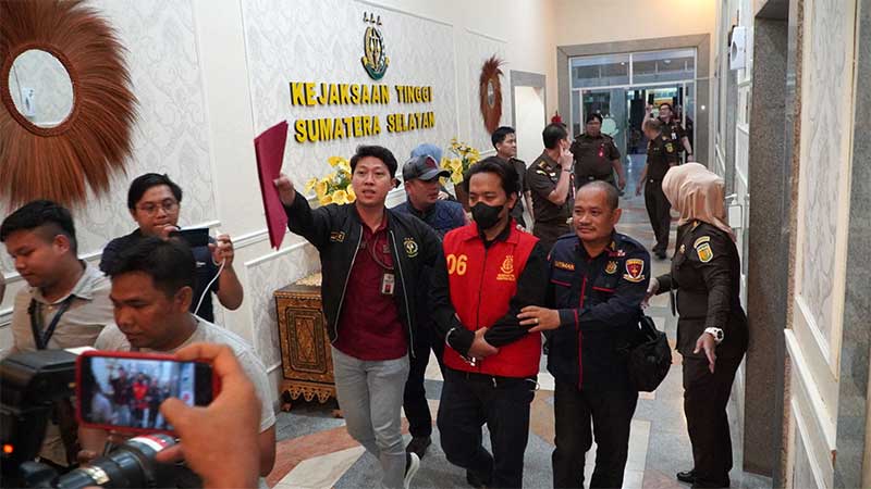 Tim Tabur Kejati Sumsel Berhasil Amankan DPO Tersangka Korupsi Dana Nasabah Bank Plat Merah