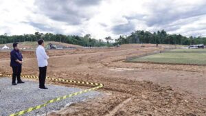 jokowi-tinjau-training-center