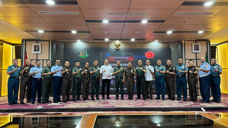 Membangun Sinergitas TNI dan Kejaksaan Agung Melalui Peran JAM PIDMIL dan Jajarannya