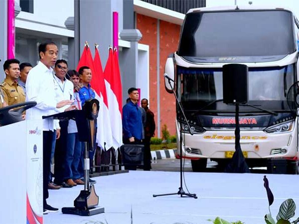 Presiden Jokowi Apresiasi Pembangunan Empat Terminal Penumpang Tipe A di Jawa