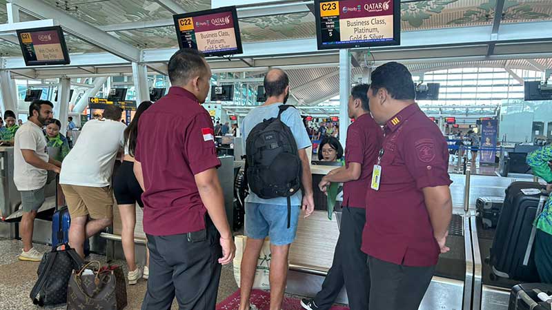 03350-Deportasi-DL-di-Bandara-Ngurah-Rai