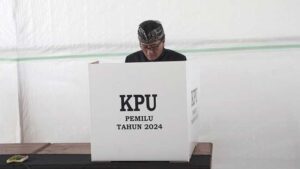 Bupati-nyoblos-di-Pelaga