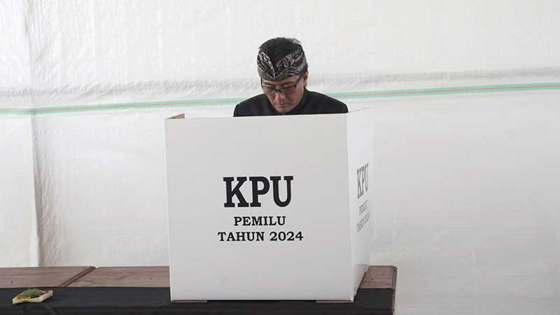 Bupati-nyoblos-di-Pelaga