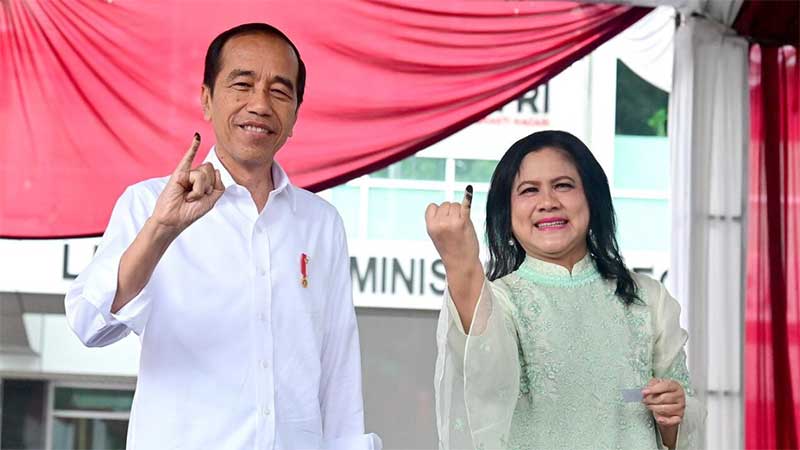 Presiden Jokowi dan Ibu Iriana Gunakan Hak Pilih pada Pemilu 2024