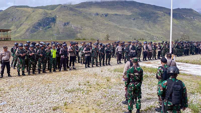 TNI-Polri Bersinergi Amankan Rapat Pleno Rekapitulasi di Lanny Jaya