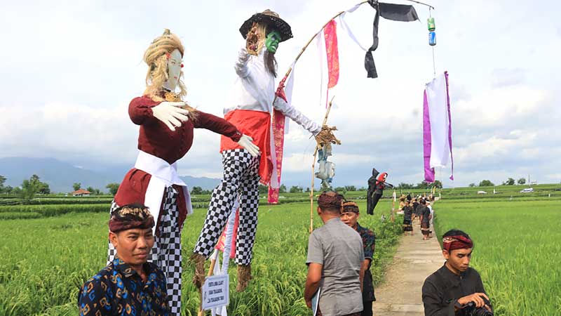 Festival Lelakut di Jembrana, Dukung…