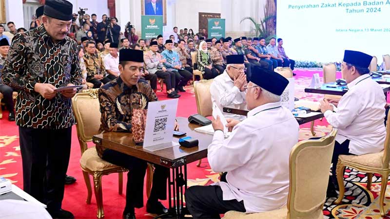 Presiden Jokowi Serahkan Zakat ke Baznas, Berharap Disalurkan Tepat Sasaran