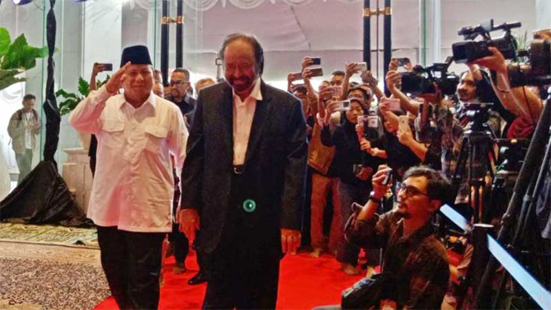 Prabowo Subianto Disambut dengan Karpet Merah tiba di Nasdem Tower