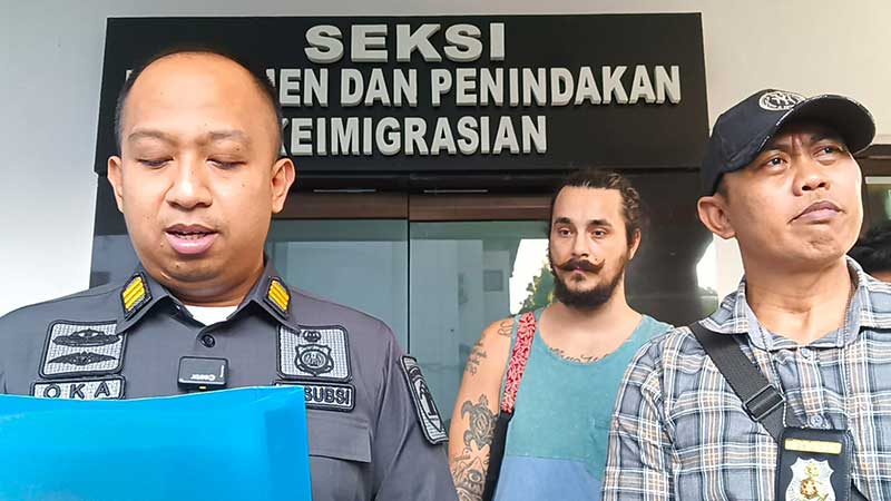 Warga Amerika Pemukul Satpam di Gianyar Dideportasi 