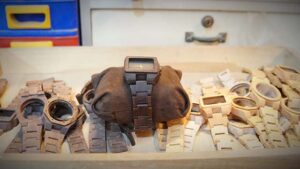 jam tangan kayu