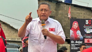 ANAS URBANINGRUM