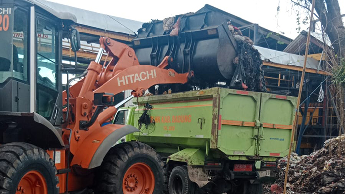 Badung Pengosongan Sampah di Mengwitani