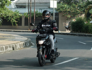 Suzuki Nex Crossover (2)