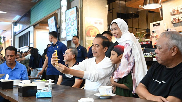 Presiden Jokowi ‘Melali’ ke Lombok Epicentrum Mall, Pengunjung Histeris