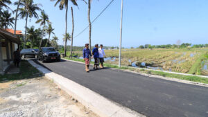 jalan lingkar pulukan