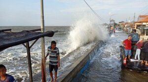 kondisi-pantai-sari-kota-pekalongan