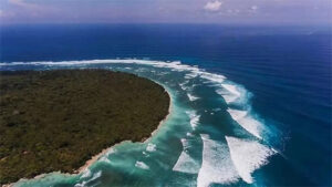 pantai plengkung