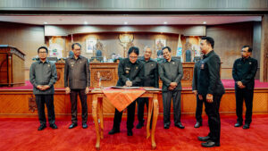 03484 Badung Bupati Giri Prasta di Penutupan Sidang DPRD