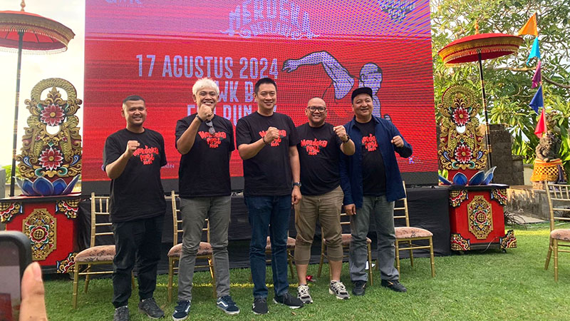 Panitia acara Merdeka Fest 2024 di Garuda Wisnu Kencana (GWK) Cultural Park 
