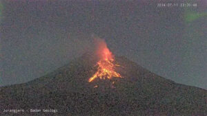 gunung merapi