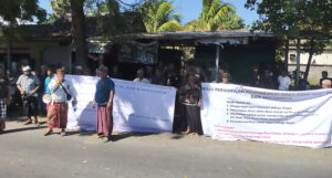 Demo Dibubar