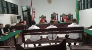 Mantan-Kadiskominfo-Ambon-Divonis-Satu-Tahun-10-Bulan-768x419