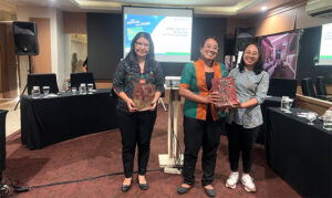 klinik anugerah mendapatkan penghargaan