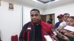 Ketua DPRD Provinsi Maluku, Benhur George Watubun