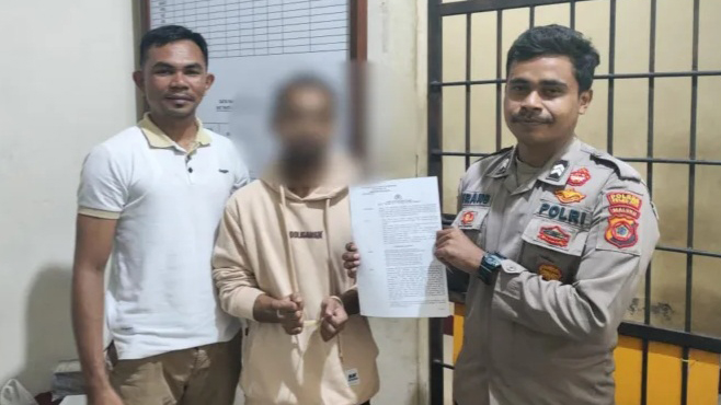 Oknum Guru Honorer berinisial YMP alias M, terduga cabul anak siswinya. 