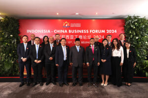 Prabowo Foto Dengan Pengusah cHINA