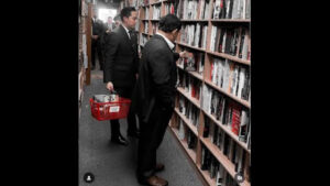 momen-prabowo-mampir-ke-toko-buku-di-sela-kunker-as-zaj