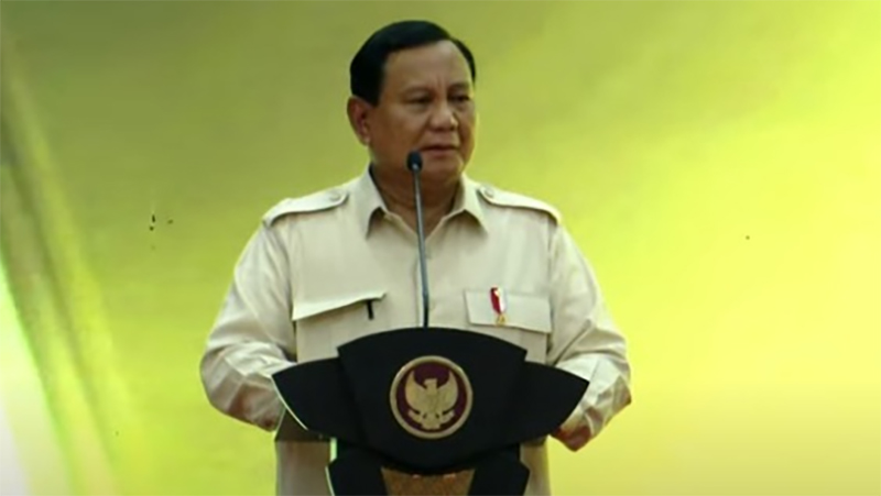 presiden praboo membuka apel akmil
