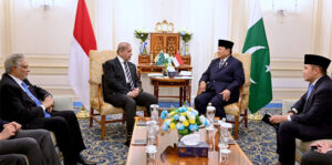 presiden prabowo bertemu dengan PM Pakistan