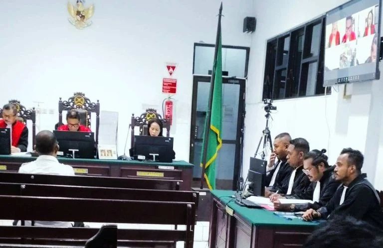 Sidang-Richard-Louhenapessy-768x498