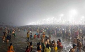 ritual di sungai gangga