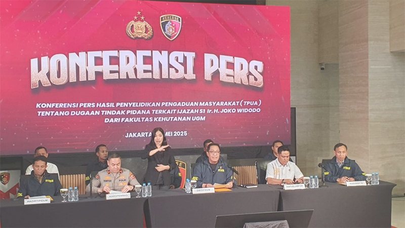 bareskrim saat menggelar jumpa pers