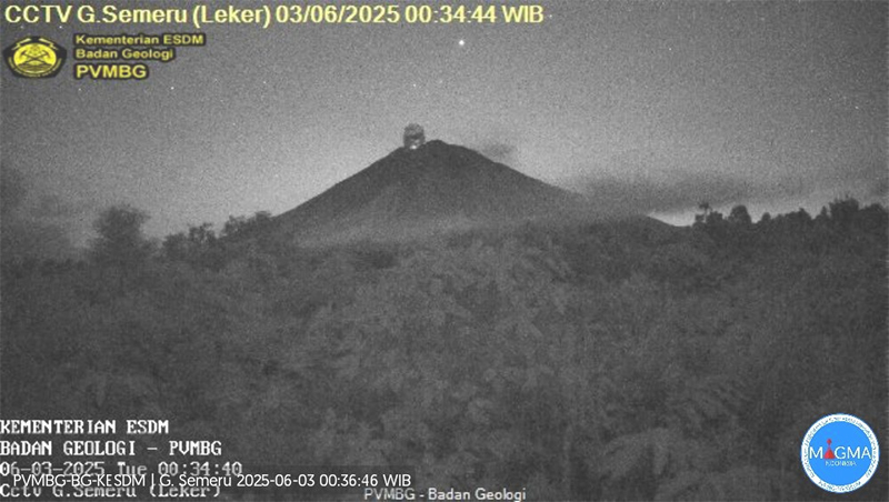 gunung semeru erupsi