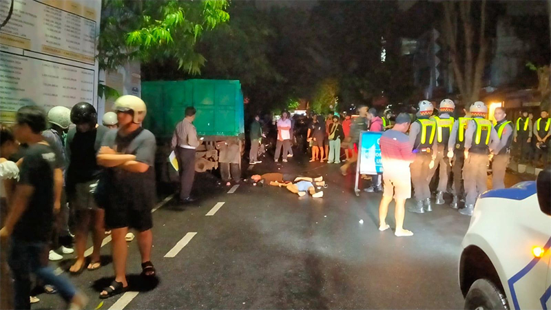 kecelakaan di diponegoro