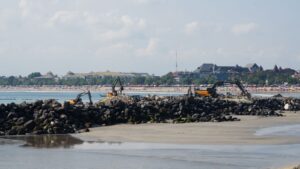 PROYEK KONSERVASI PANTAI