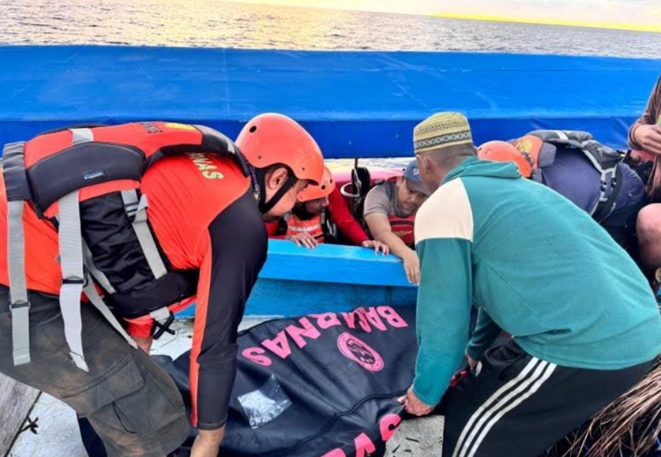 nelayan jatuh di laut