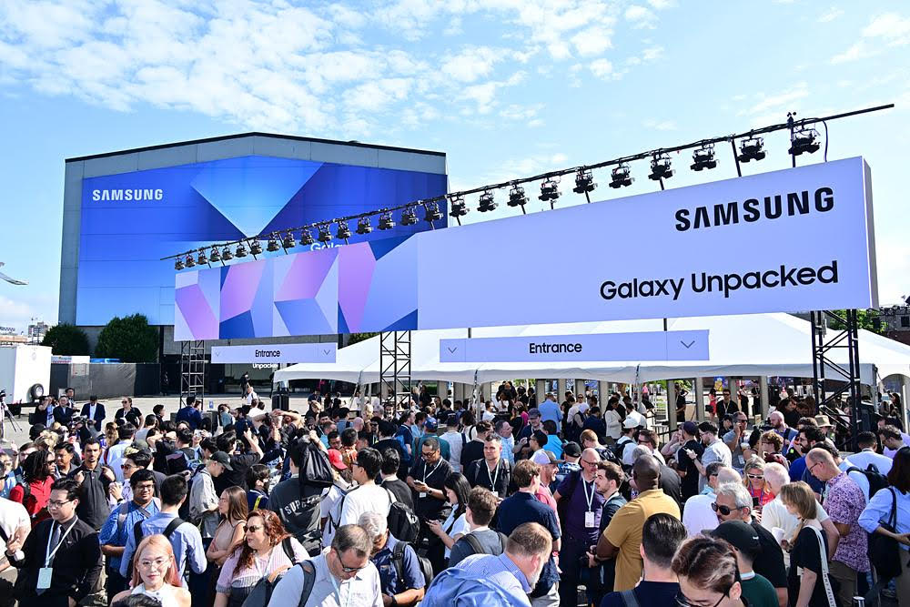 SAMSUNG UNPACKET