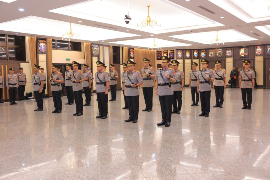 Kapolri Listyo Sigit Lantik Irwasum Baru dan Sejumlah Kapolda