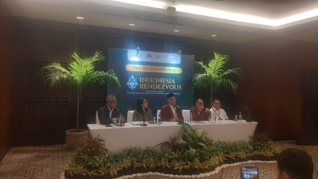 Konferensi pers AAUI