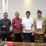 Bupati Wayan Adi Arnawa dan Gubernur Wayan Koster memanggil pihak manajemen GWK untuk melakukan dialog di Rumah Jabatan Gubernur Bali di Denpasar, Selasa (14/10).
