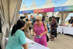 Kementerian Pariwisata berupaya memaksimalkan sebaran wisatawan agar lebih merata melalui penyelenggaraan pameran Bangga Berwisata di Indonesia (BBWI) yang secara khusus menawarkan paket perjalanan wisata ke Buleleng–Jembrana–