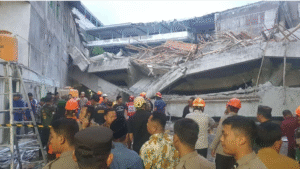 Bangunan Mushala Pondok Pesantren Al Khoziny di Kecamatan Buduran, Sidoarjo, Jawa Timur ambruk pada Senin (29/9/2025)